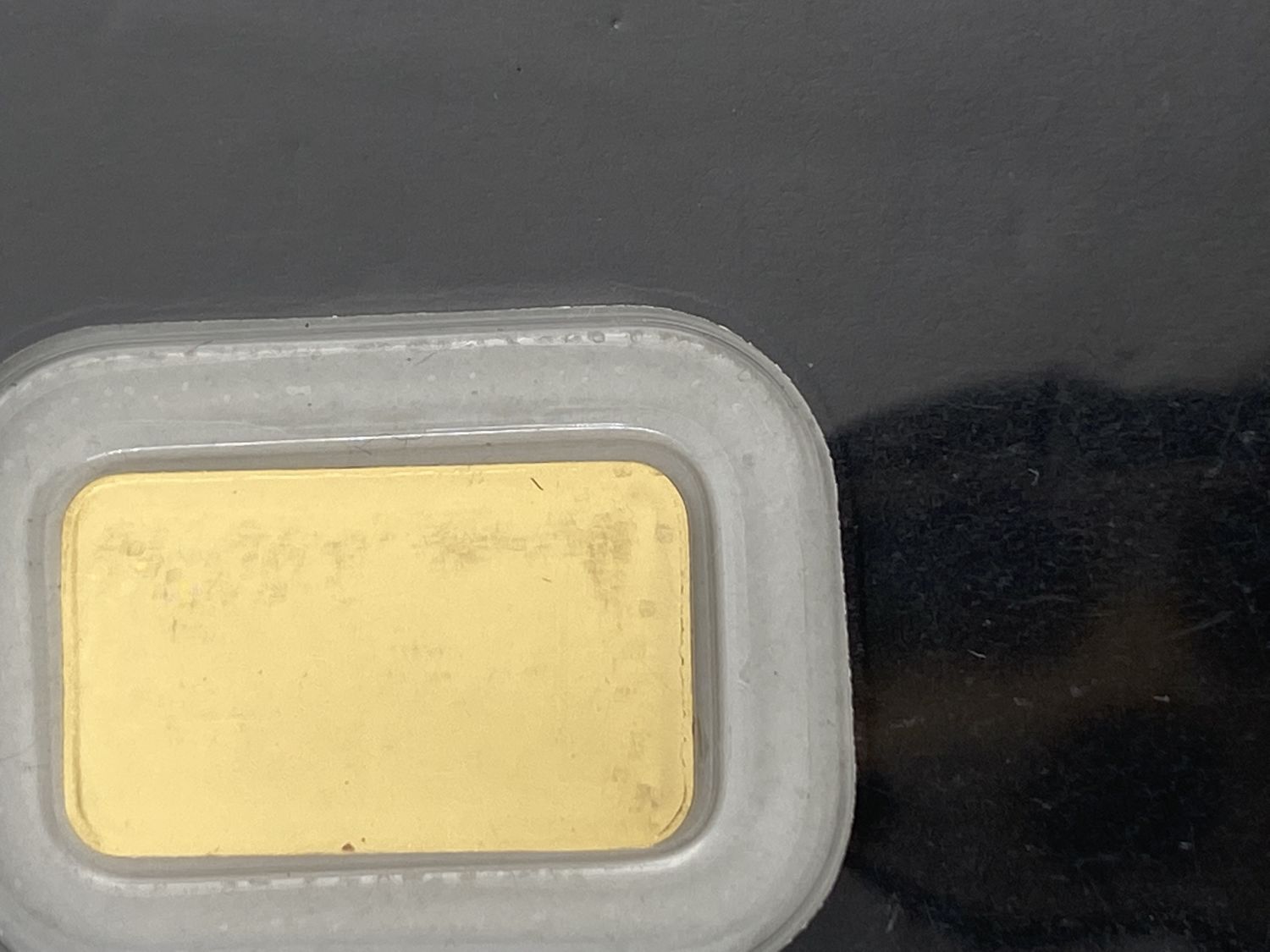 Precious metal ingots - 999.9 pure gold, 2.5 g - Made in Switzerland - 1 2