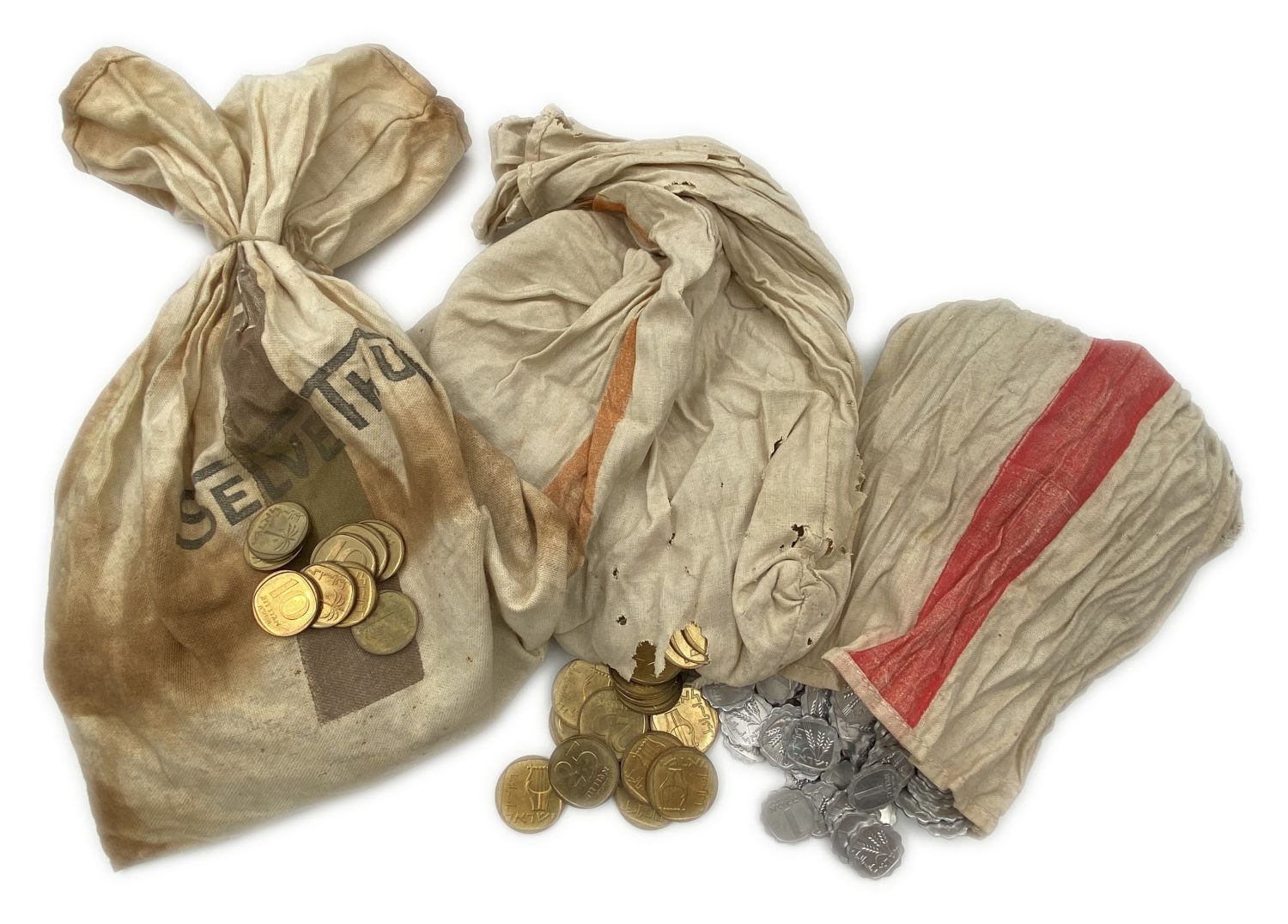 Israel - Lot 5.5 kg of new coins from the values 1 agora 1968, 10 agorot 1968 and 25 agorot 1967 - Are in the ...