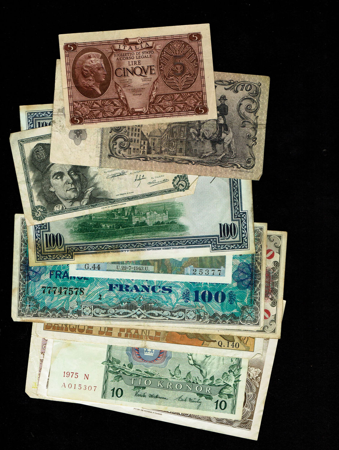 Europe - Lot of about 31 banknotes from several countries throughout Europe - 20'-60 '- VF + ... - 1 2