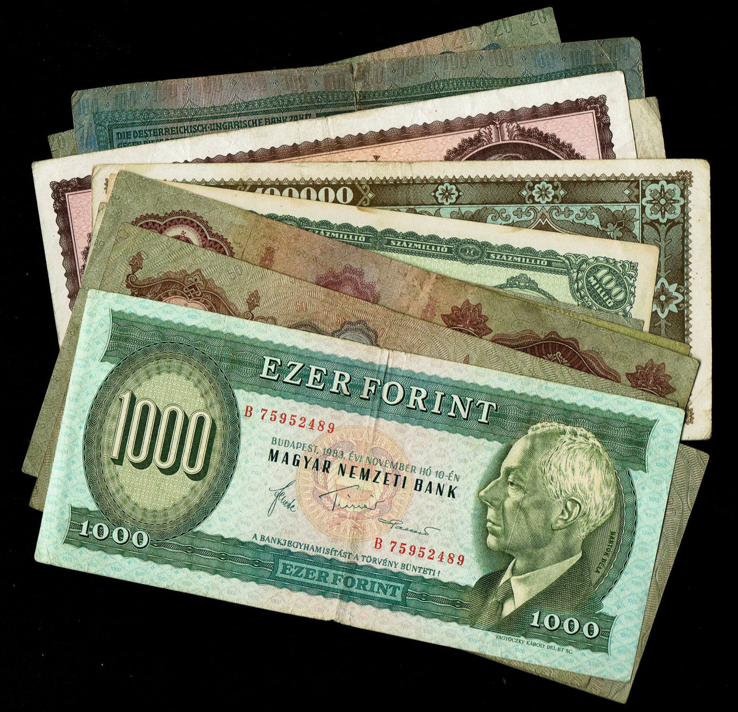 Europe - Large lot of about 27 banknotes from several countries in Eastern Europe, years (30'-40'), F-VF ... - 1 0