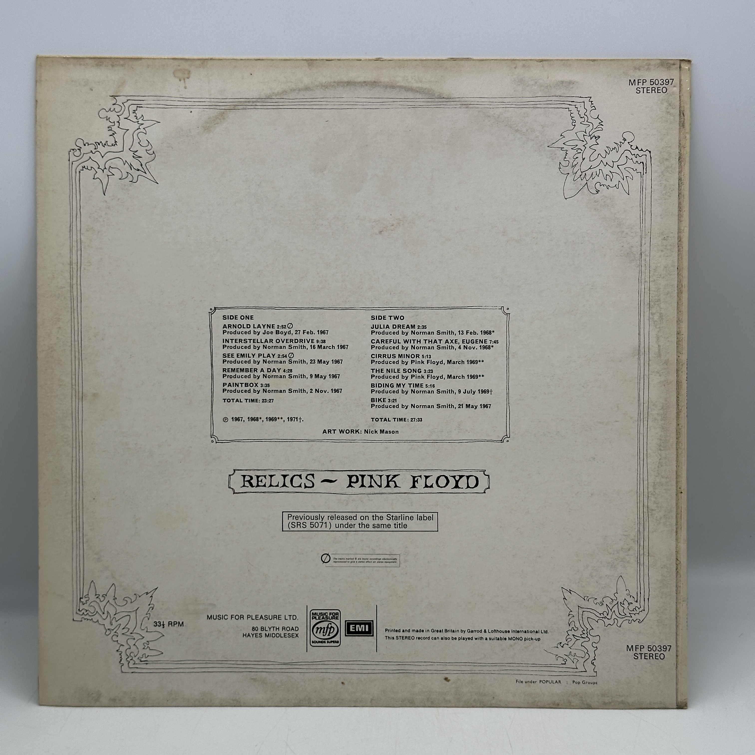 A 12 inch vinyl album by Pink Floyd - Relics, cover has a few age marks on it, vinyl is in good condition, no scratches - 1 1
