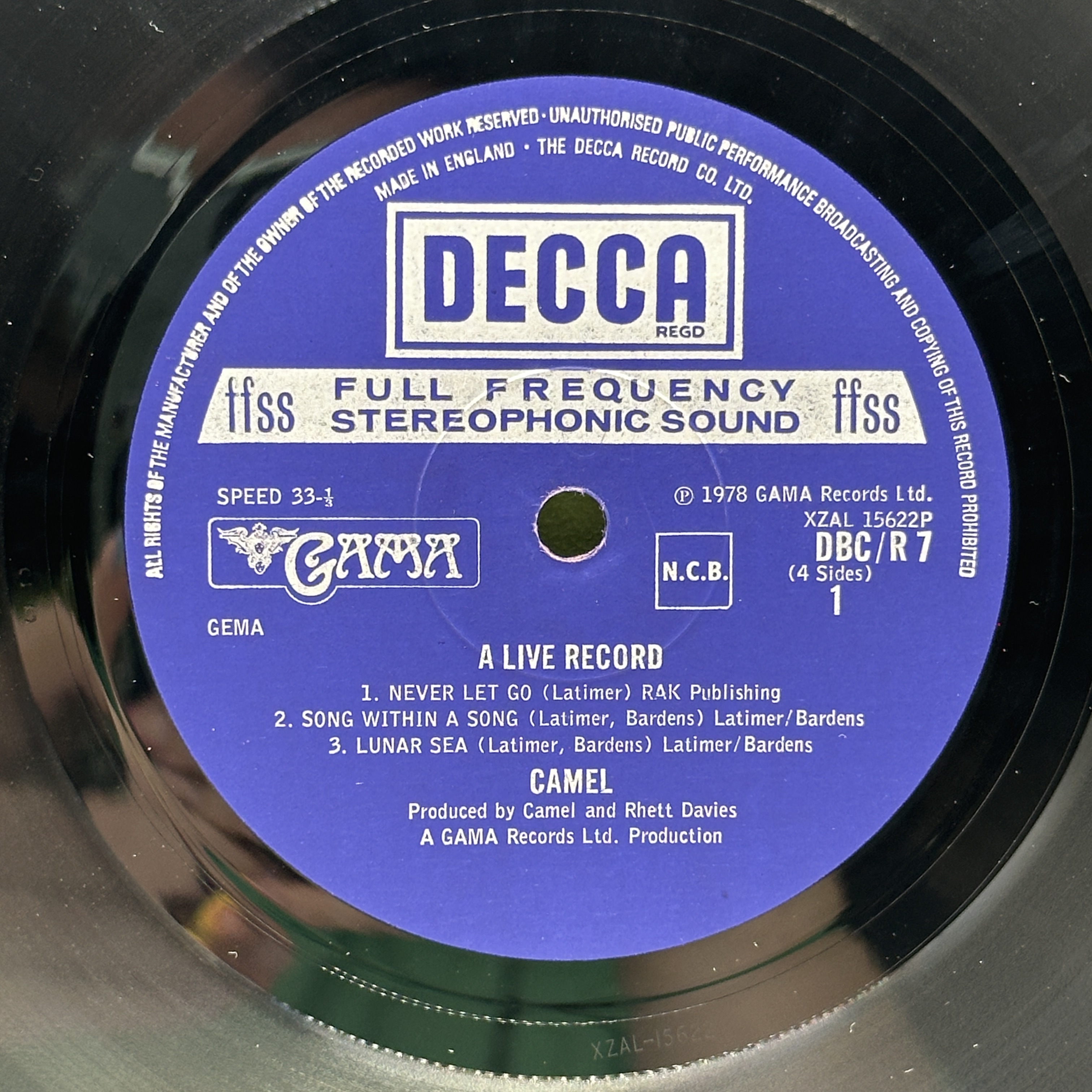 A double 12 inch vinyl by Camel - A Live Record, cover is in good condition some scuffs, vinyl is in good order, no ... - 1 4