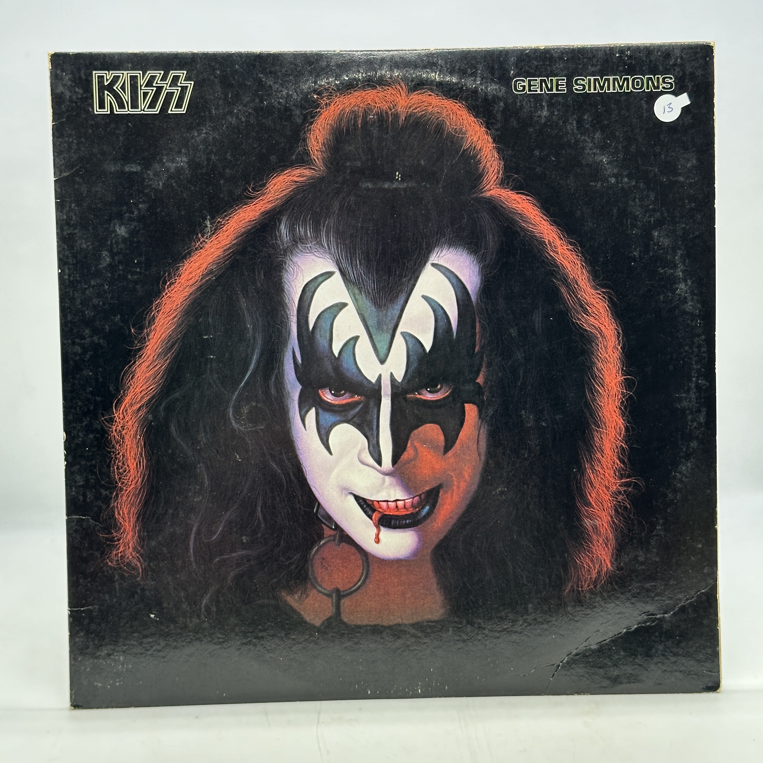 A 12 inch vinyl album by Gene Simons KISS, US pressing, cover is in fair condition, no scratches - 1 0