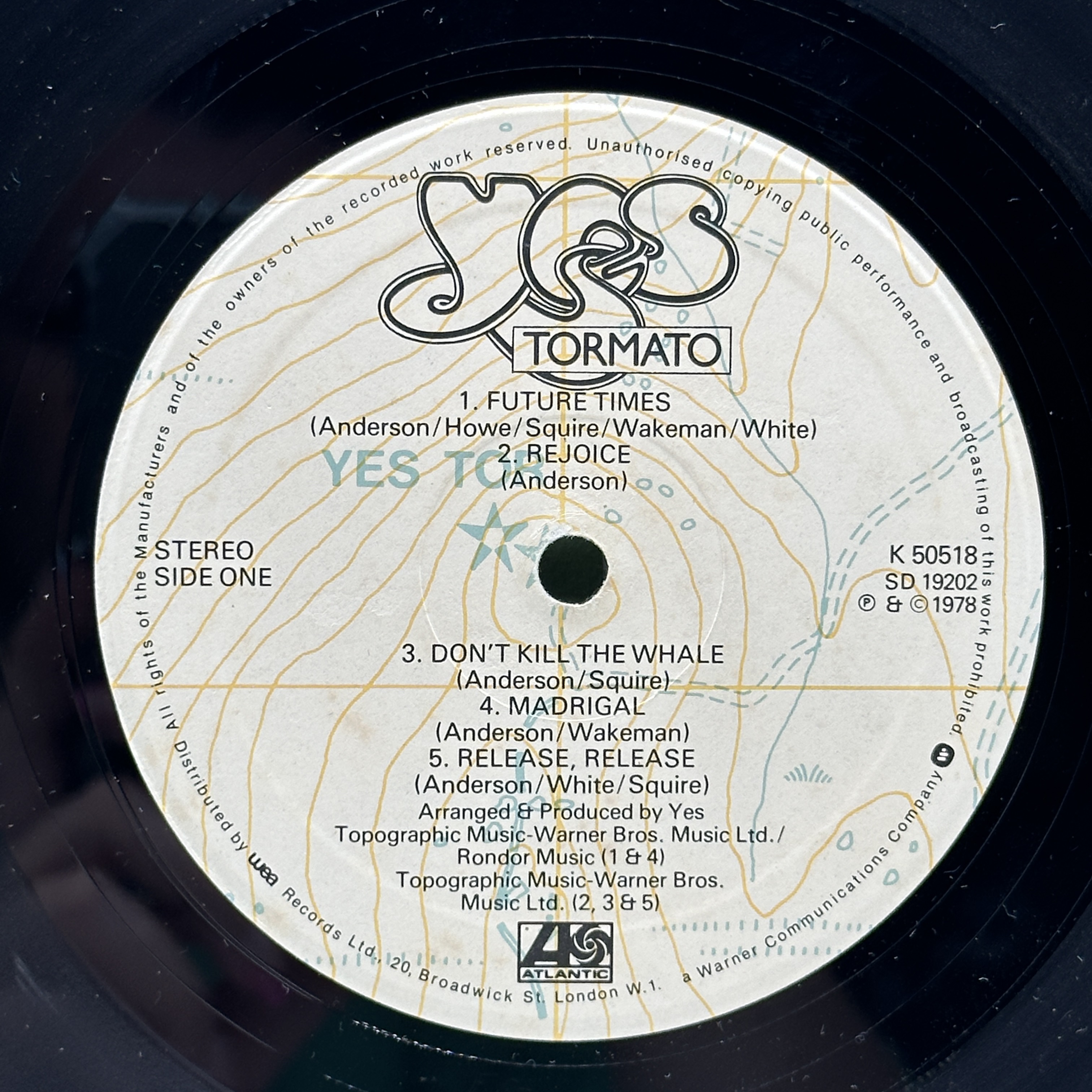 A 12 inch vinyl album by Yes - Tormato,in good condition, no scratches, cover has some corner marks - 1 2