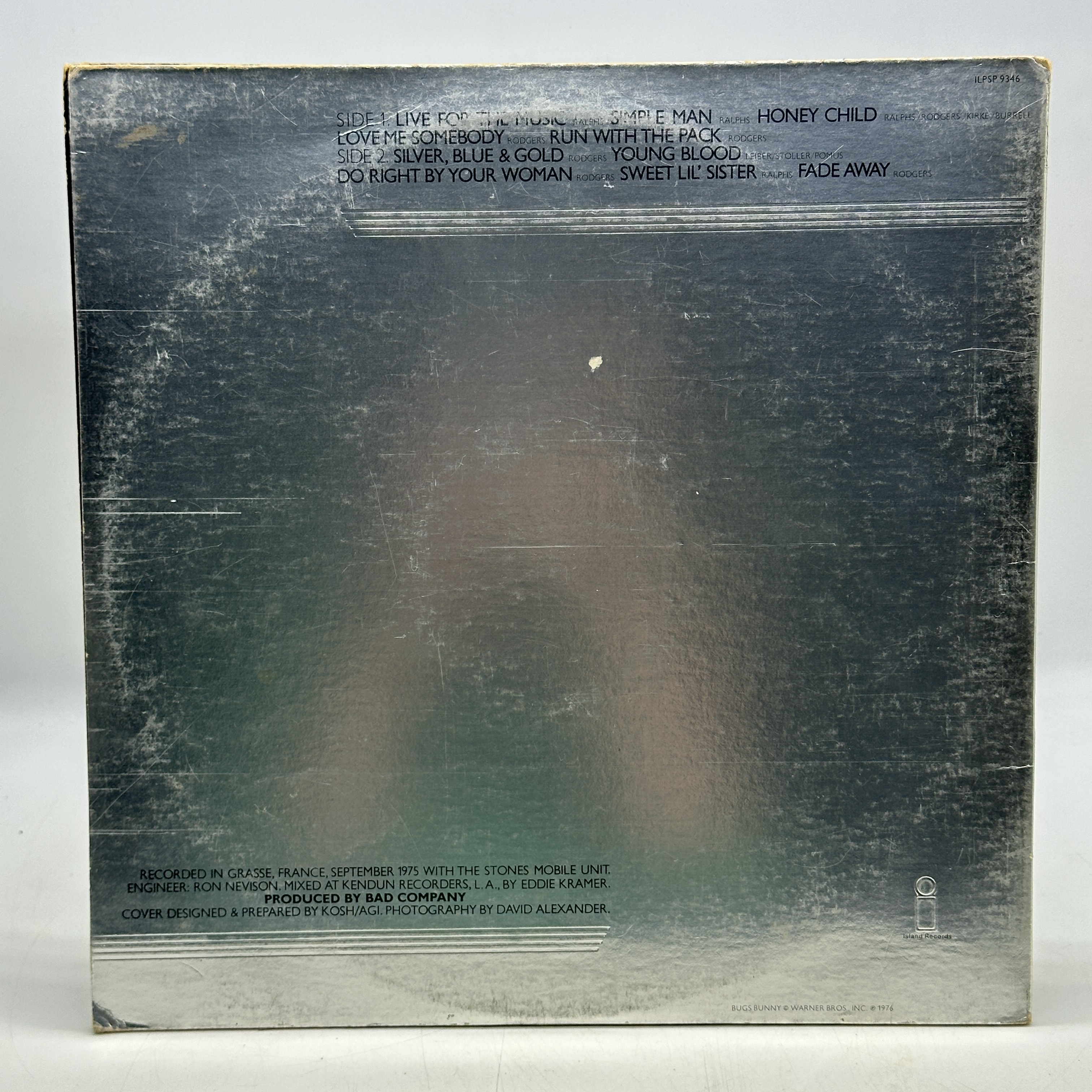 A 12 inch vinyl album by Bad Company - Run With the Pack, cover has some age scuffs on the edges, no scratches on ... - 1 2