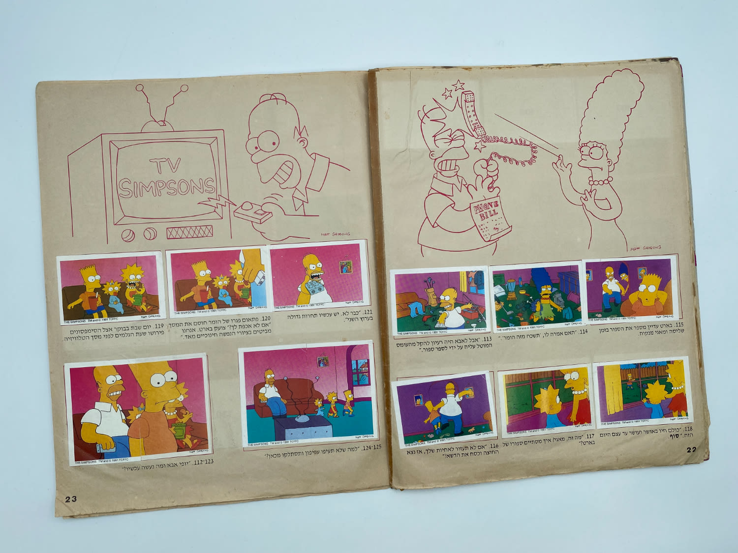 אלבומי מדבקות - הסימפסונים, "The Simpsons", עברית, כמעט מלא, מצב סביר, סלוטייפ על חלק מהדפים
משפחת ... - 1 4