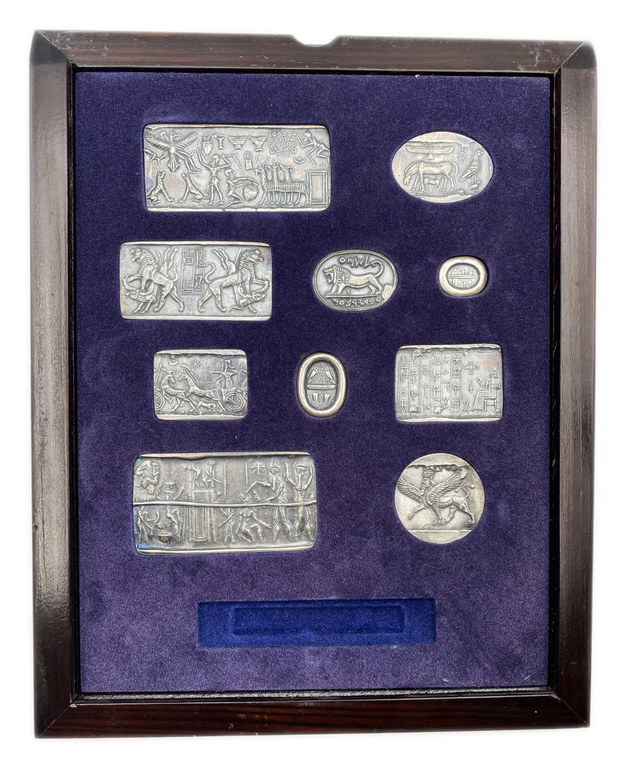 Israel - Replicas Stamps The ten stamps of the biblical lands are placed in a wooden frame - approx. 925, 237 C. ... - 1 0