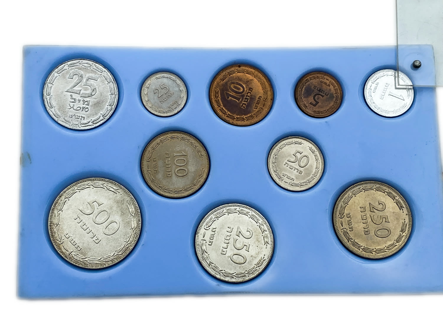 Israel - Pruta Coin set 1949 - Type 1 - UNC
First version - a large inscription in golden color ... - 1 1