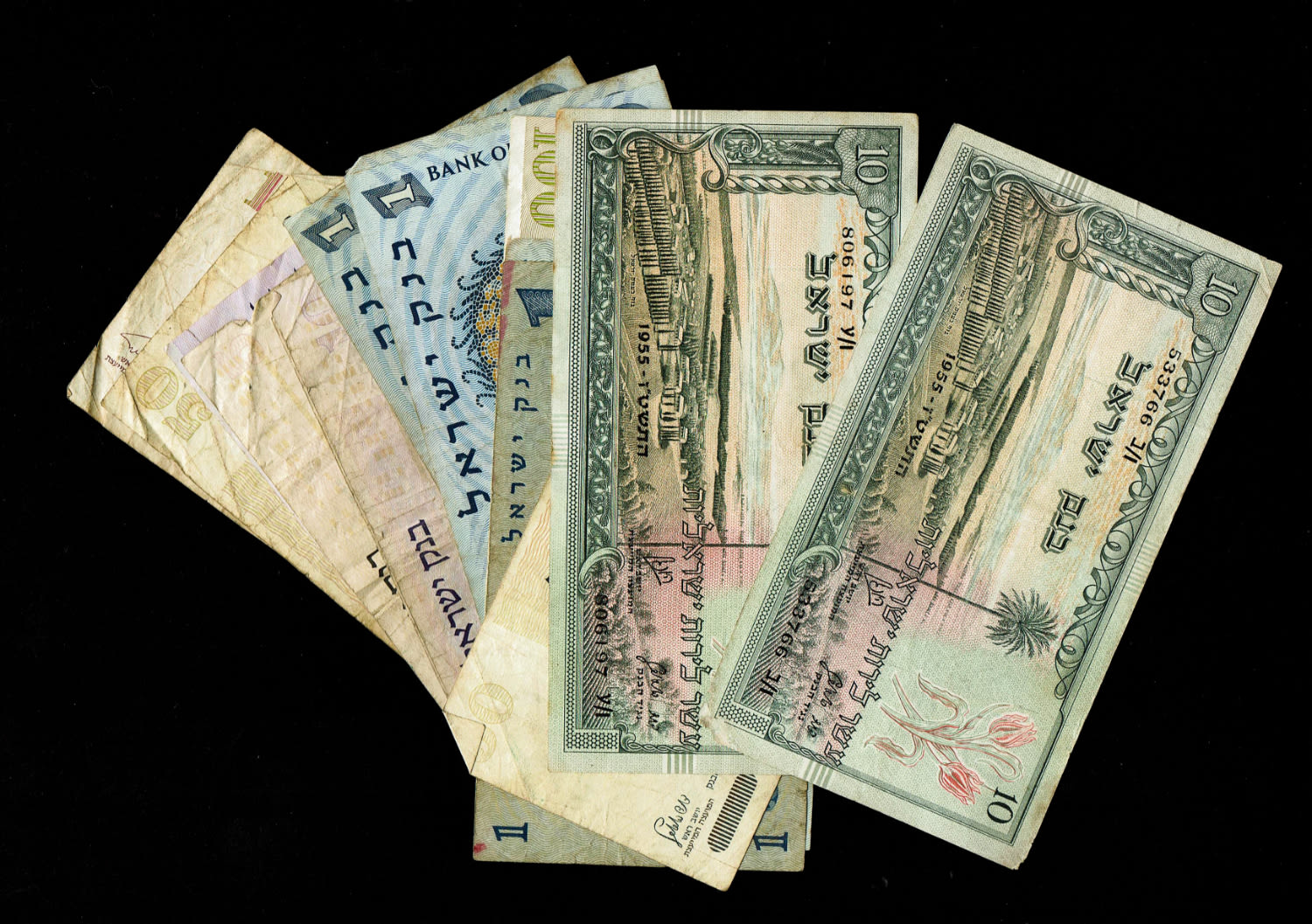 Israel - a large lot of banknotes Israel, a large number of banknotes from a large number of periods - VG-VF - 1 2