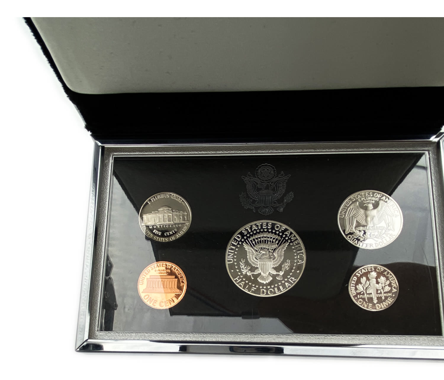 USA -  Mint Silver Proof Set of 5 coins with COA 1996
Features: 90% Silver Half Dollar, 90% ... - 1 1