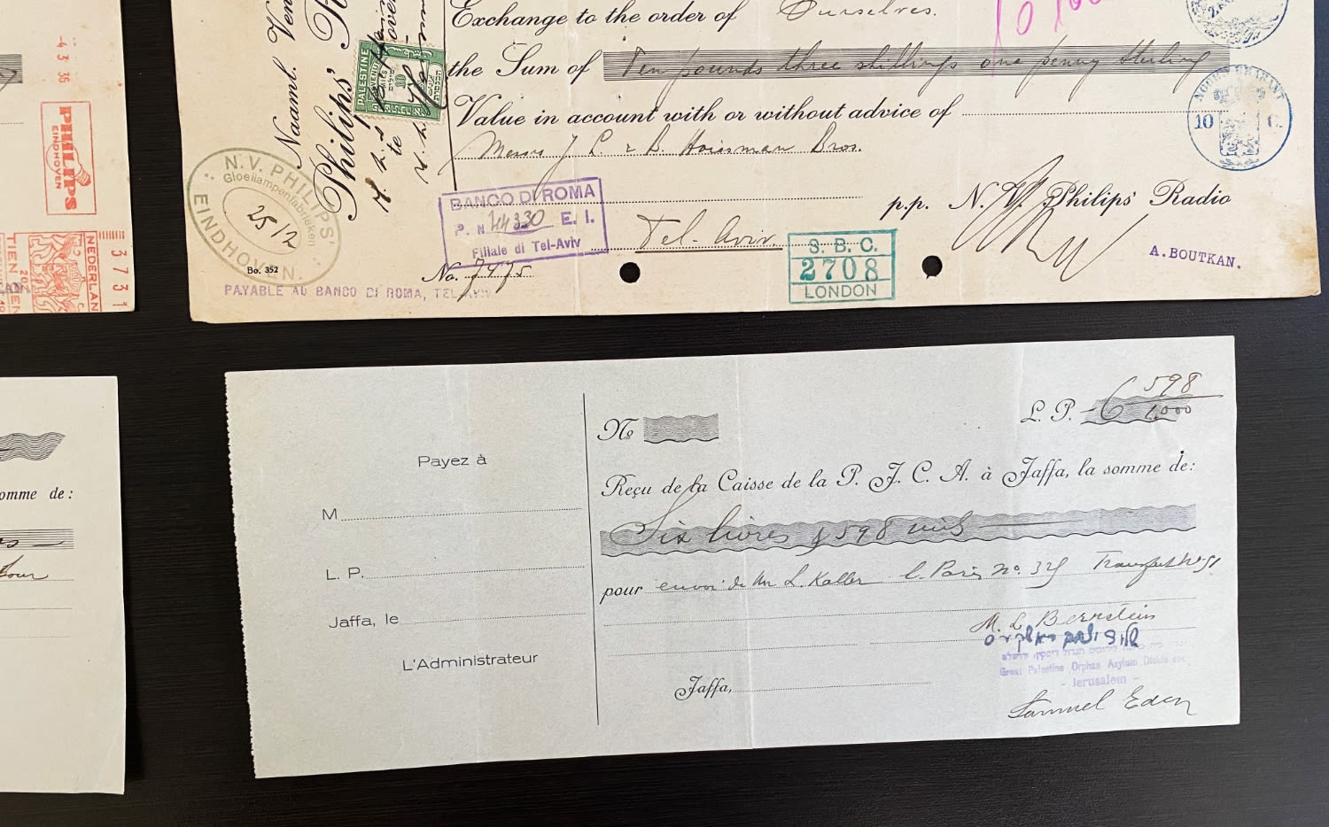 Israel / Palestine - A collection of 6 checks, some with stamps with "Tel Aviv" on them (branch?), some with ... - 1 6