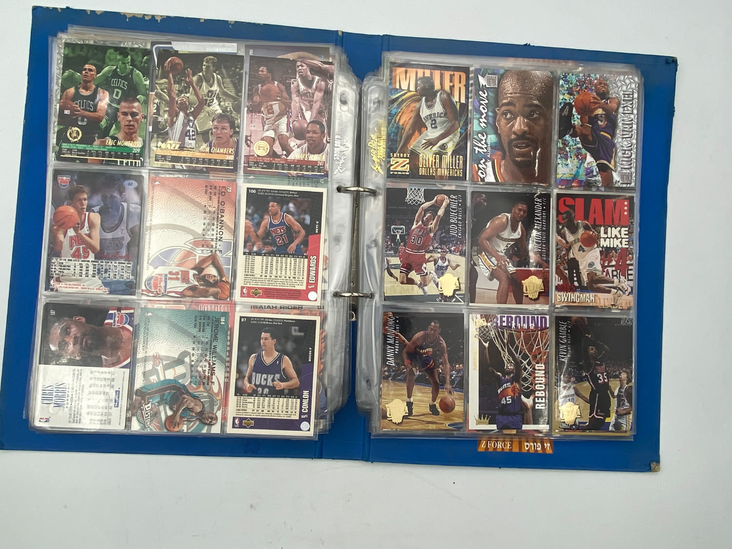 קלפי איסוף - לוט ענק של קלפי NBA, יותר מ- 800 קלפים, נתונים בקלסר ובדפים אשר שומרים מצב הקלפים - הזדמנות! התקבל ... - 1 10