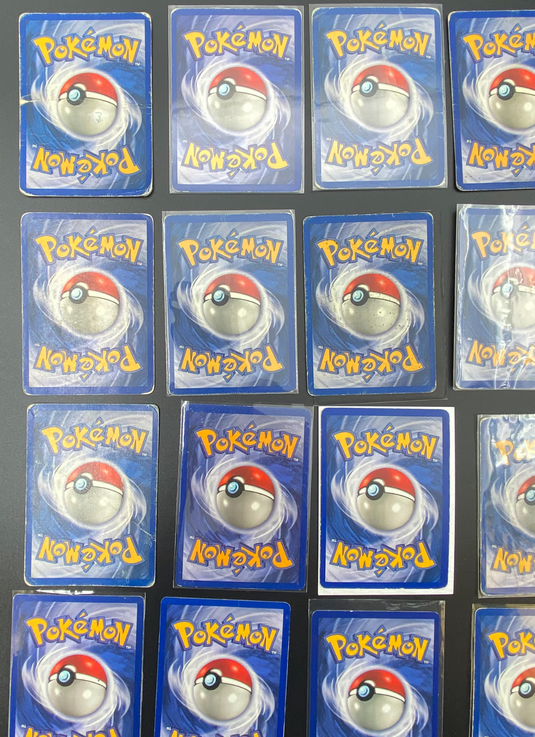 קלפי איסוף - לוט של 24 קלפי פוקימון באנגלית - Rare + Holo Rare - Used - Base Set
פוקימון (באנגלית: ... - 1 6