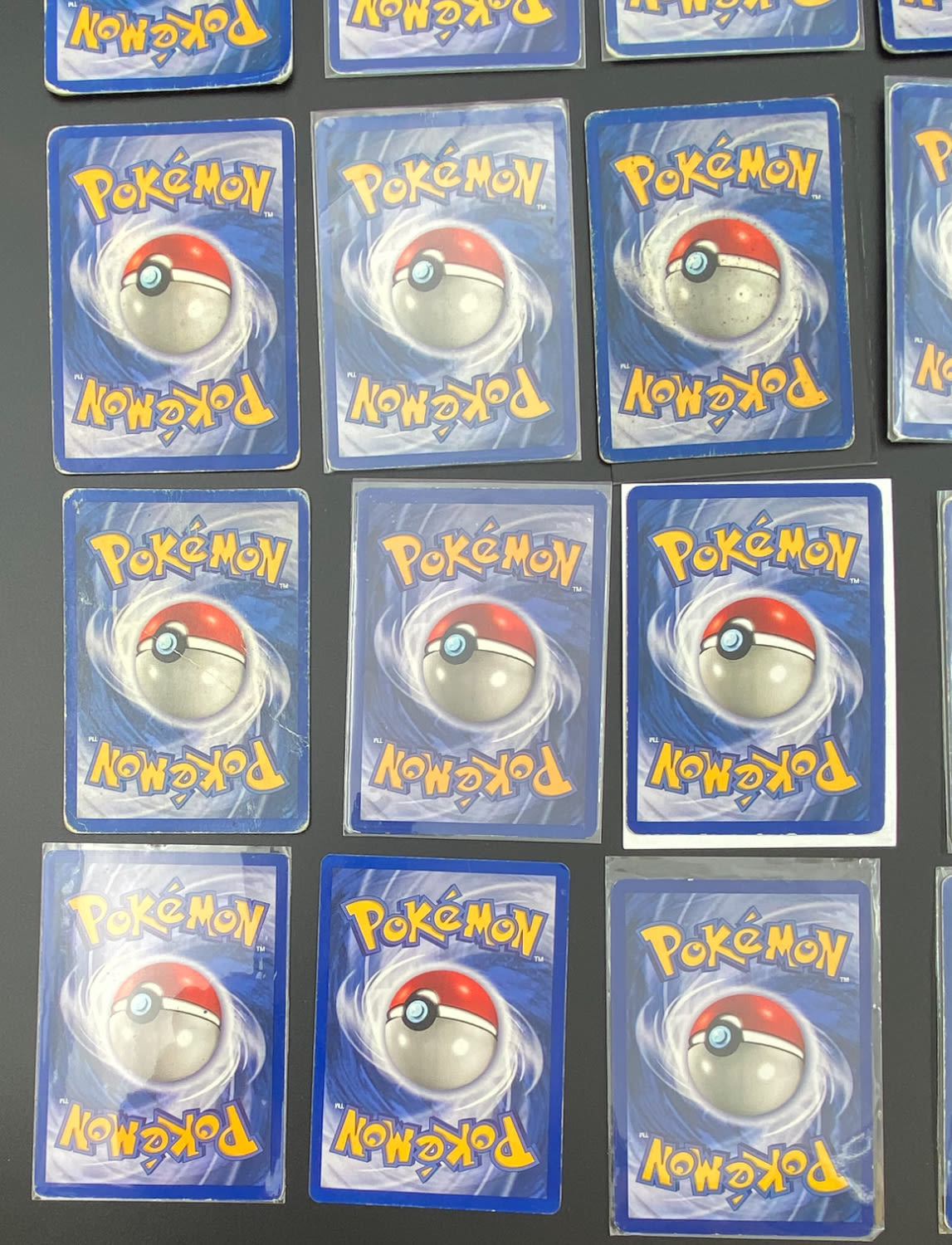 קלפי איסוף - לוט של 24 קלפי פוקימון באנגלית - Rare + Holo Rare - Used - Base Set
פוקימון (באנגלית: ... - 1 9