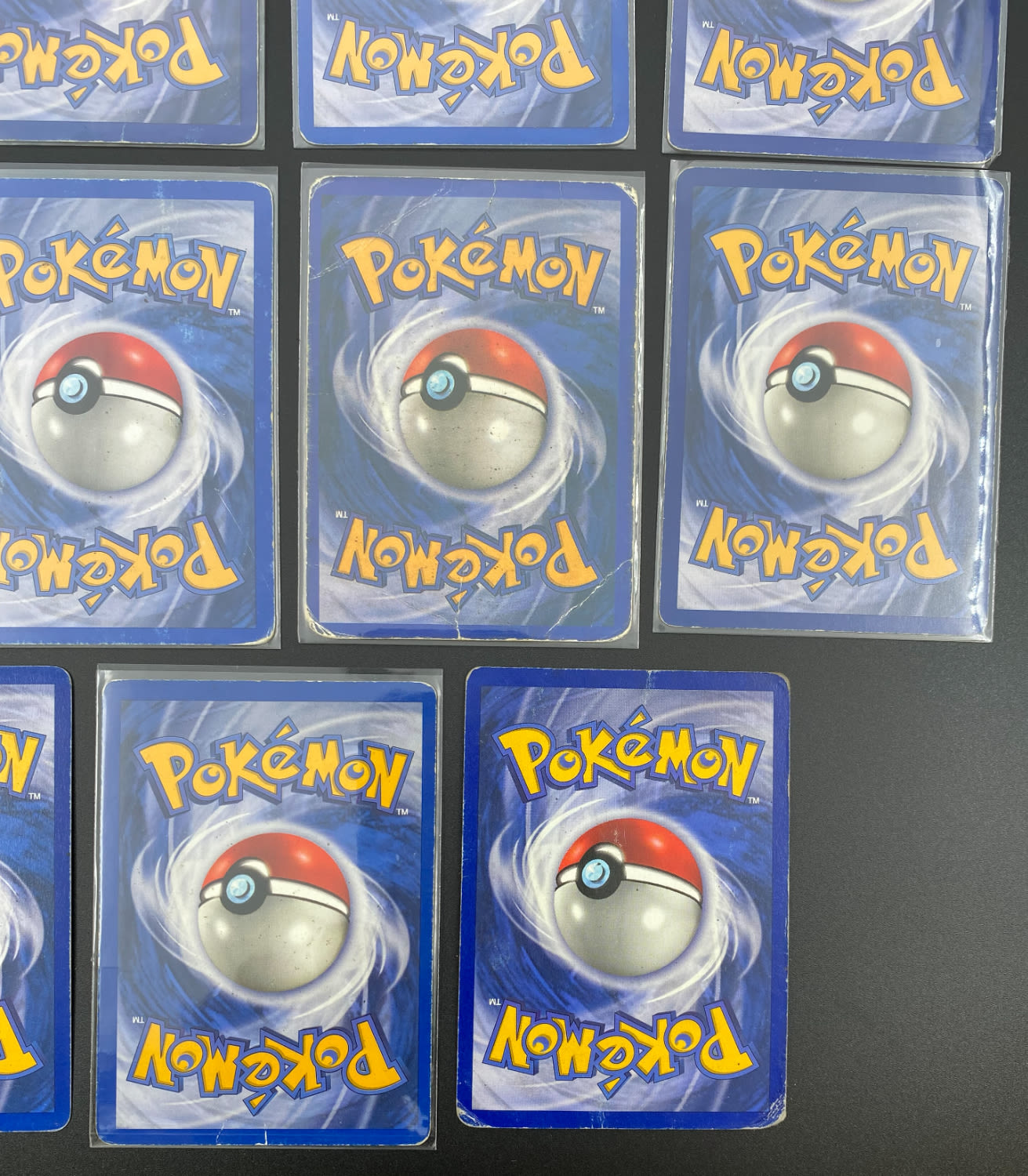קלפי איסוף - לוט 15 קלפי פוקימון באנגלית - Rare + Holo Rare - Used - מהסט Fossil.
פוקימון (באנגלית: ... - 1 8