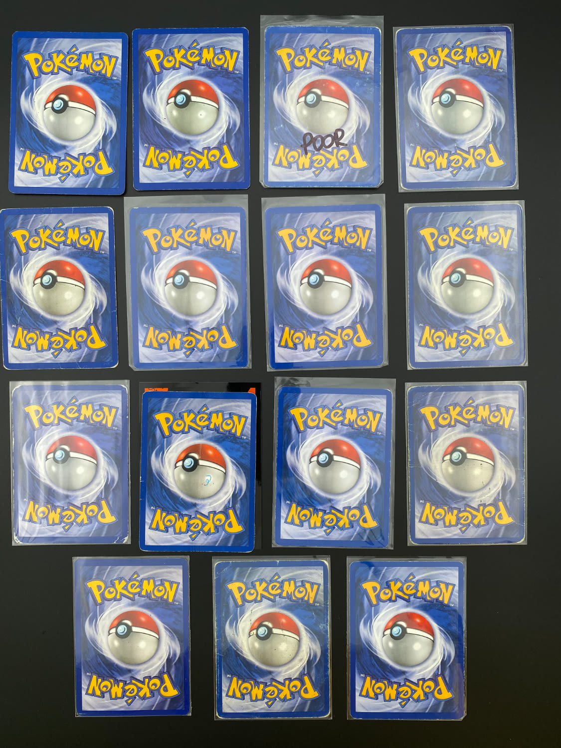 קלפי איסוף - לוט 15 קלפי פוקימון באנגלית - Rare + Holo Rare - Used - מהסט Base Set 2.
פוקימון (באנגלית: ... - 1 5