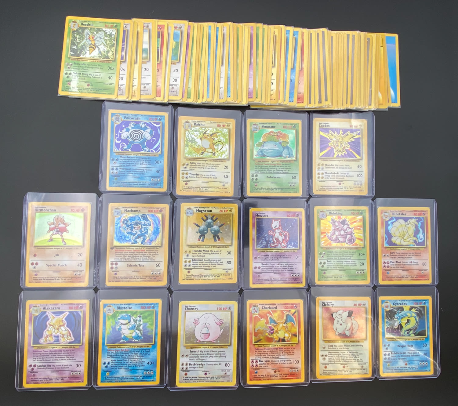 קלפי איסוף - סט שלם של קלפי פוקימון Base set 1, כולל 16 Holographic cards, מצבים NM-M - כל הקלפים שמורים ... - 1 0