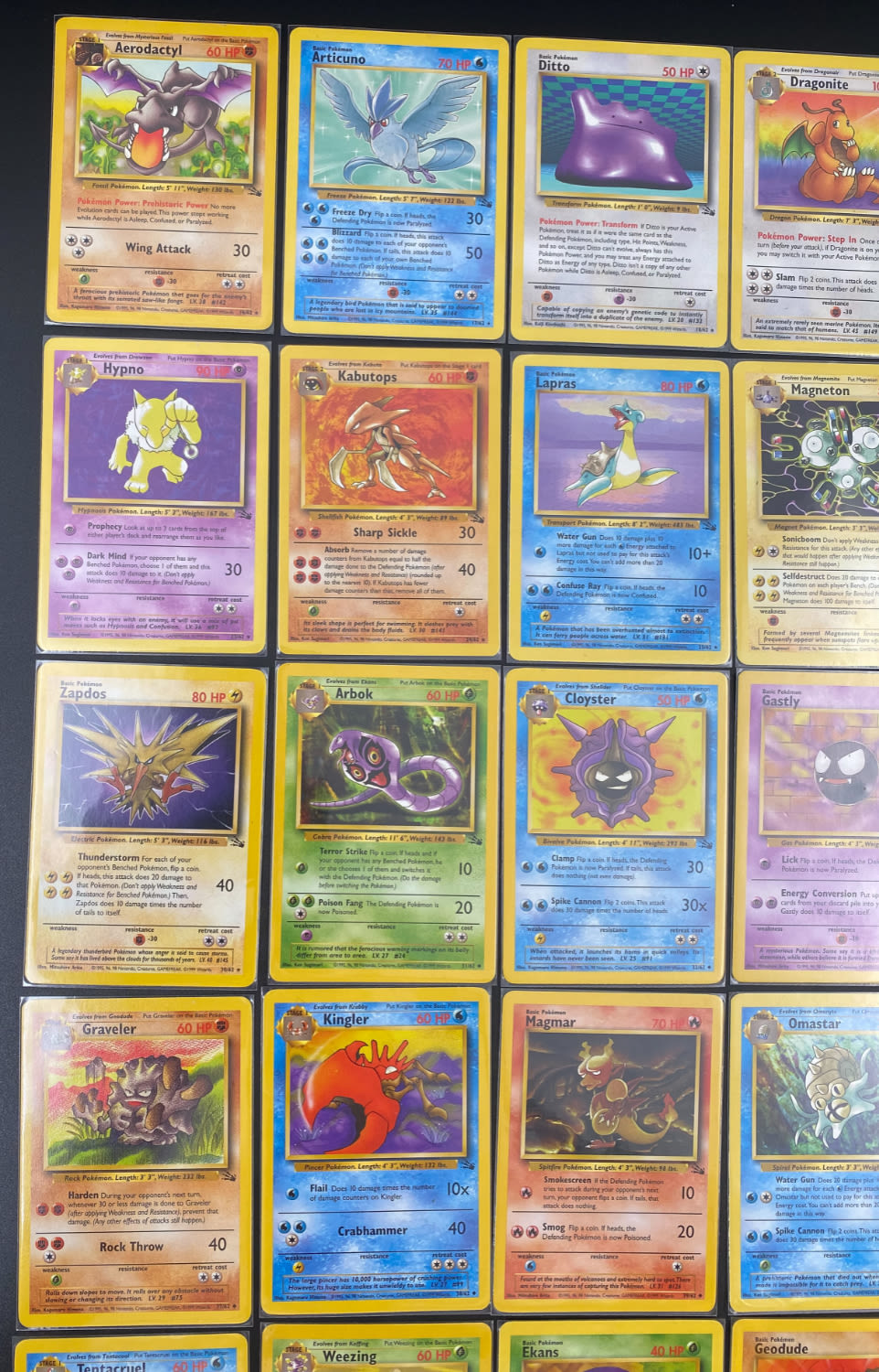 קלפי איסוף - סט שלם של קלפי פוקימון Fossil, כולל 16 Holographic cards, מצבים NM-M - כל הקלפים שמורים בsleeves ... - 1 33