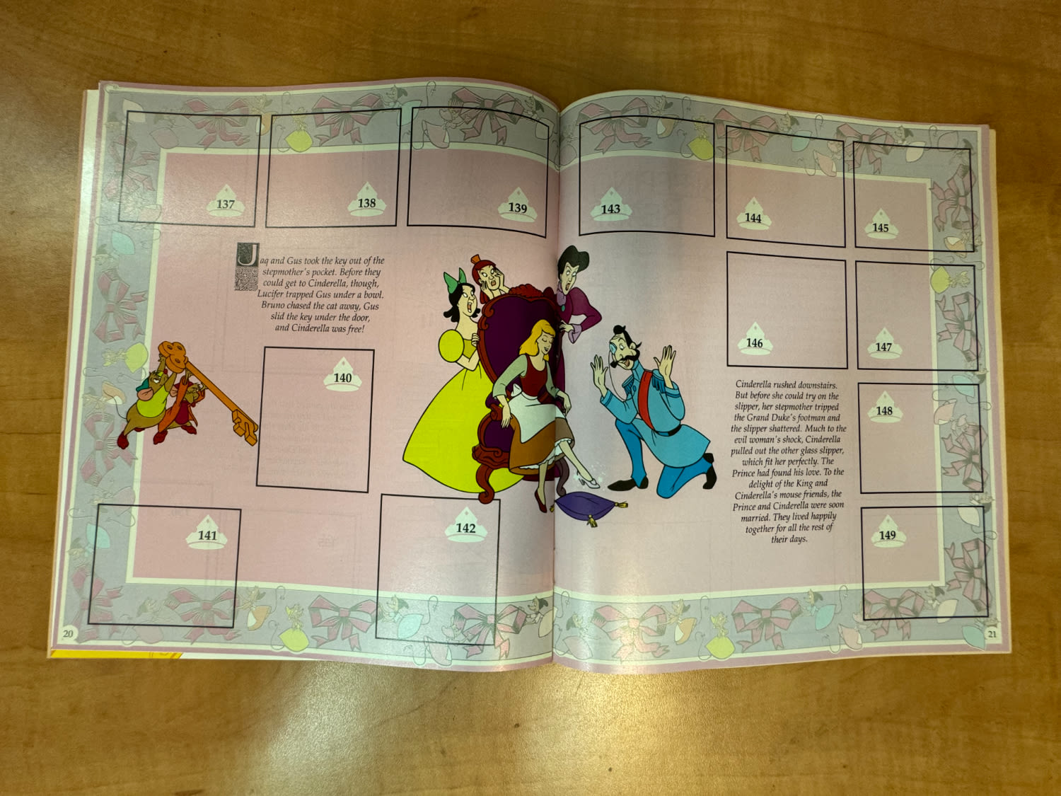 אלבומי מדבקות - מקבץ 10 אלבומי מדבקות שלגיה ושבעת הגמדים, Snow White", אנגלית - ריקים ובמצב חדש
שלגיה ... - 1 4