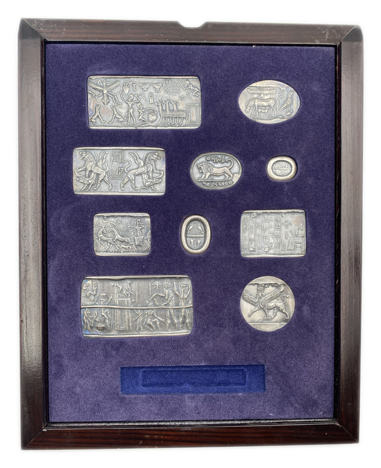 Israel - Replicas Stamps The ten stamps of the biblical lands are placed in a wooden frame - approx. 925, 237 C. ... - 1 0