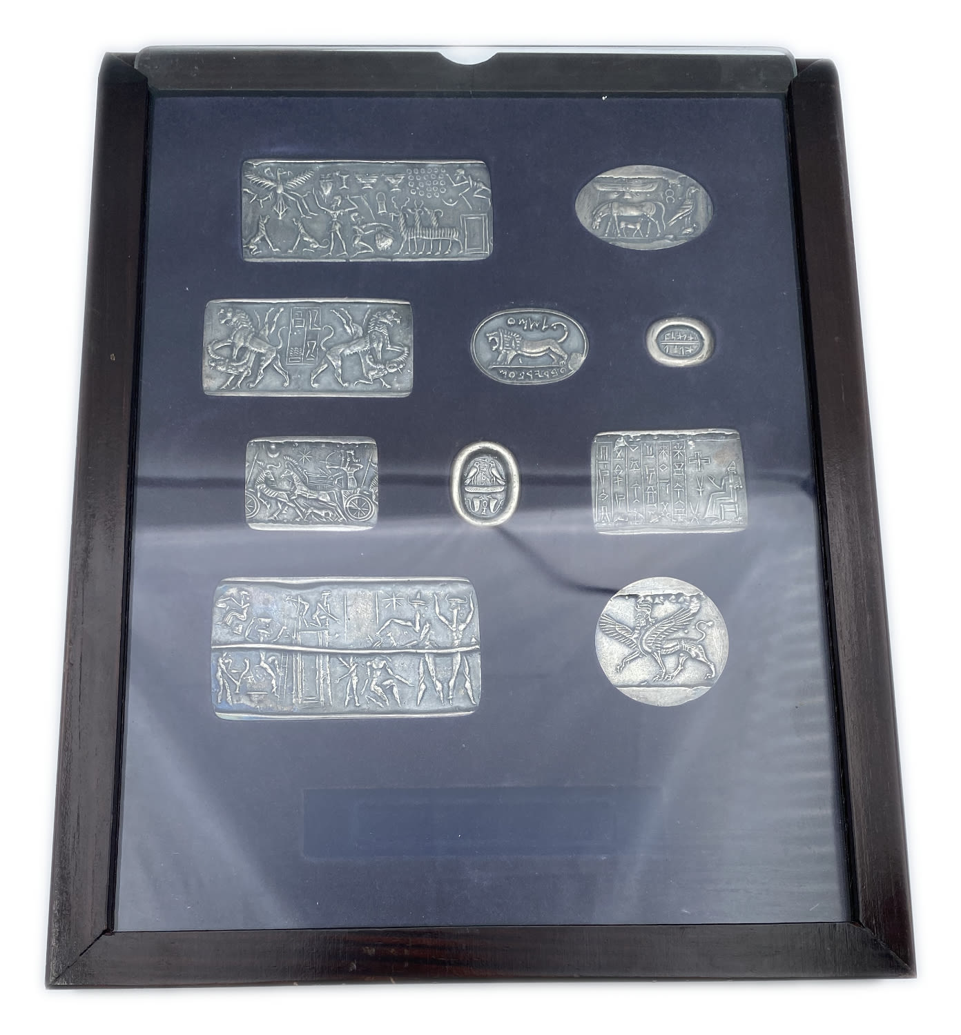 Israel - Replicas Stamps The ten stamps of the biblical lands are placed in a wooden frame - approx. 925, 237 C. ... - 1 1