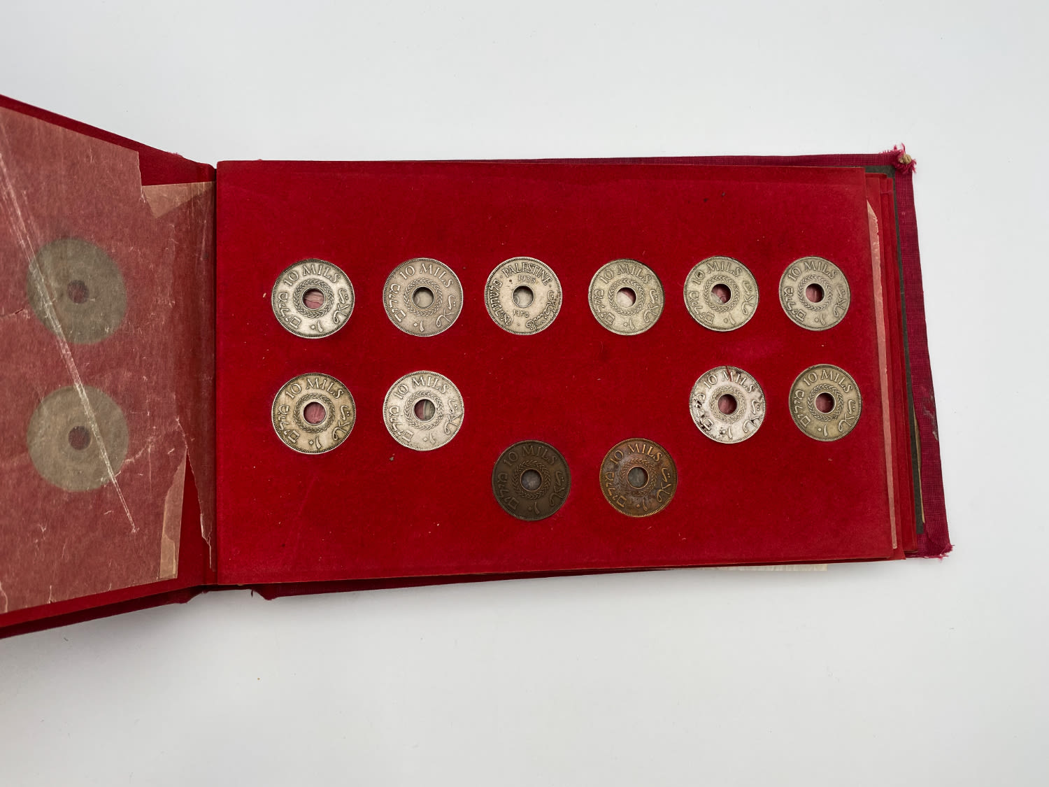 Palestine - Full 59 Coins set of British Mandath
Full set that includes cons in value of 1 - ... - 1 15