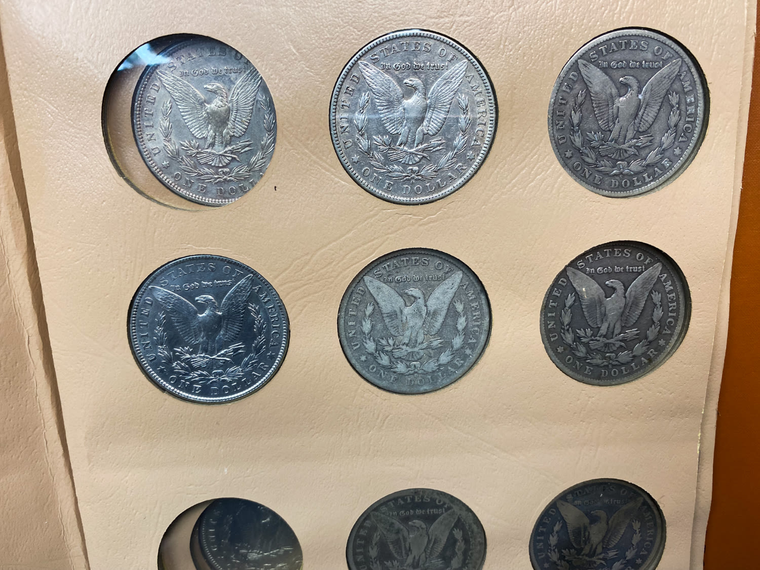 USA - A prestigious album containing 30 Morgan dollar coins from different years (1891-1921) and different ... - 1 13