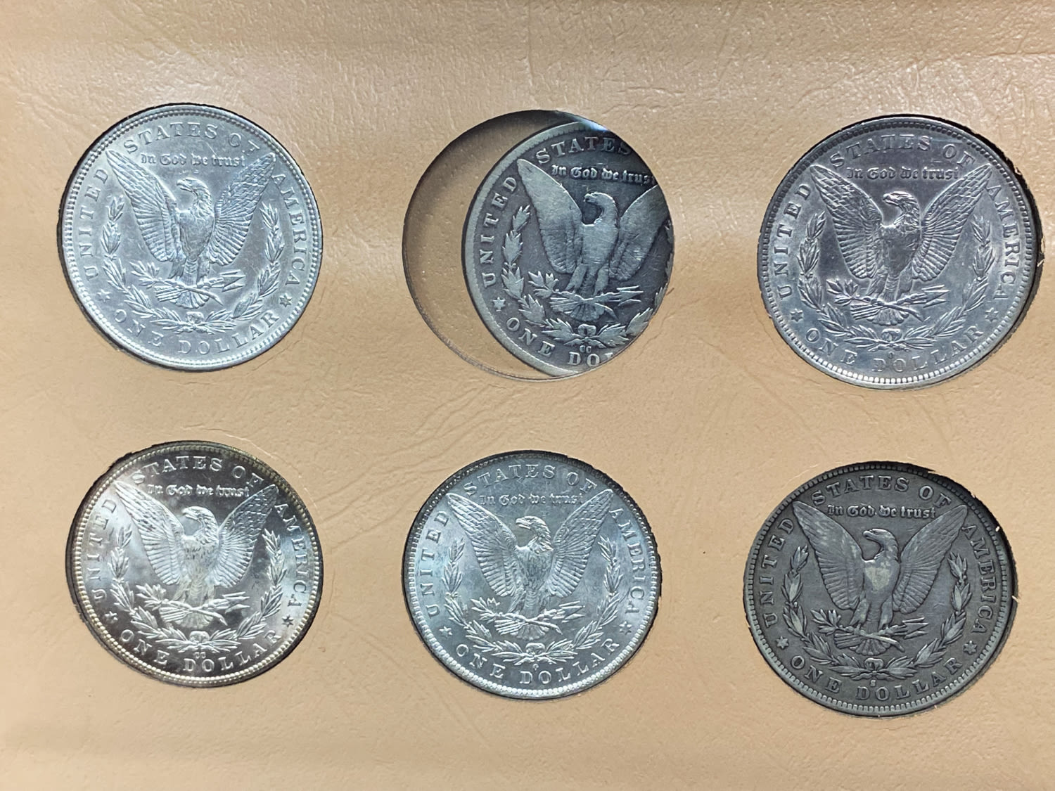 USA - A prestigious album containing 40 Morgan dollar coins from different years (1878-1890) and different ... - 1 11