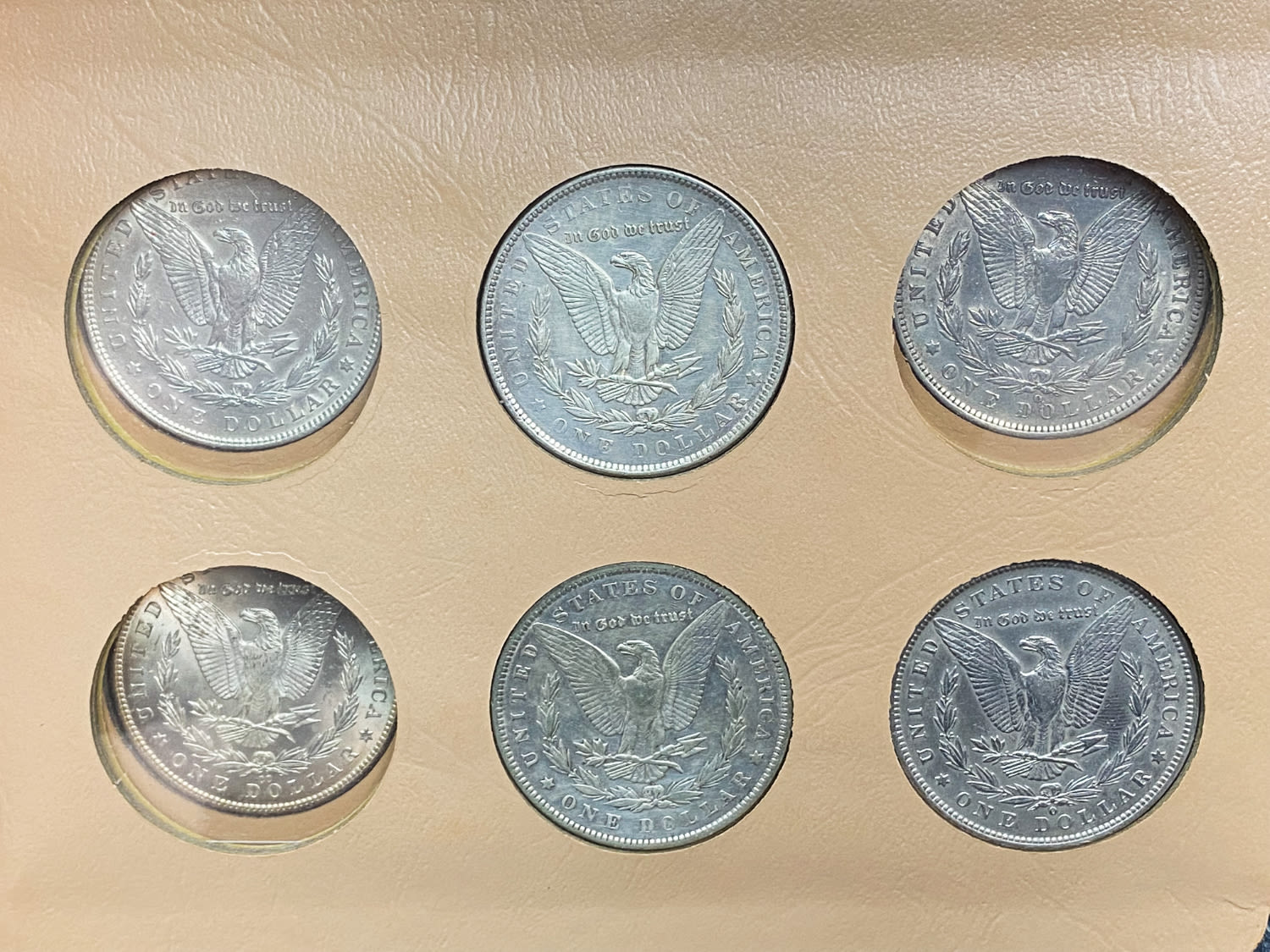 USA - A prestigious album containing 40 Morgan dollar coins from different years (1878-1890) and different ... - 1 21
