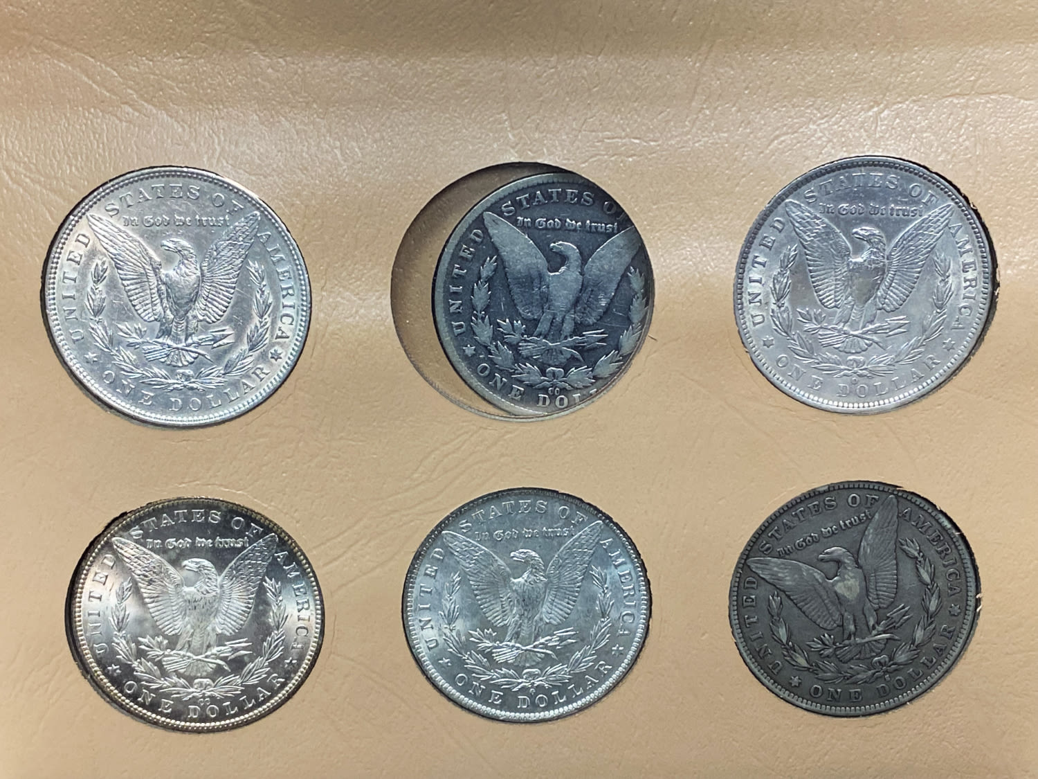 USA - A prestigious album containing 40 Morgan dollar coins from different years (1878-1890) and different ... - 1 17