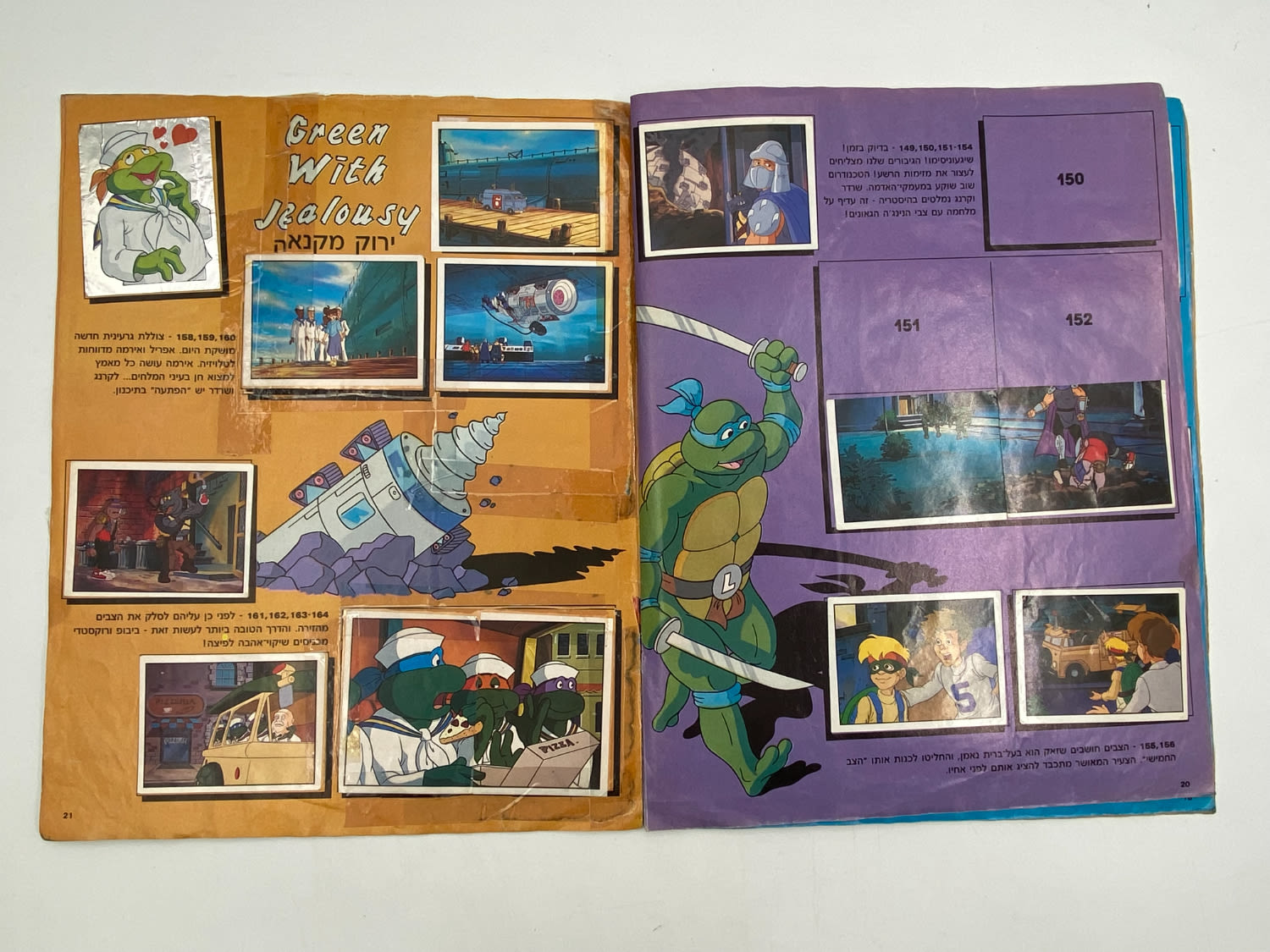 אלבומי מדבקות - אלבום מדבקות צבי הנינג'ה - הכריכה מנותקת חלקית מהאלבום כפי שאפשר לראות בתמונות - אלבום קשה ... - 1 13