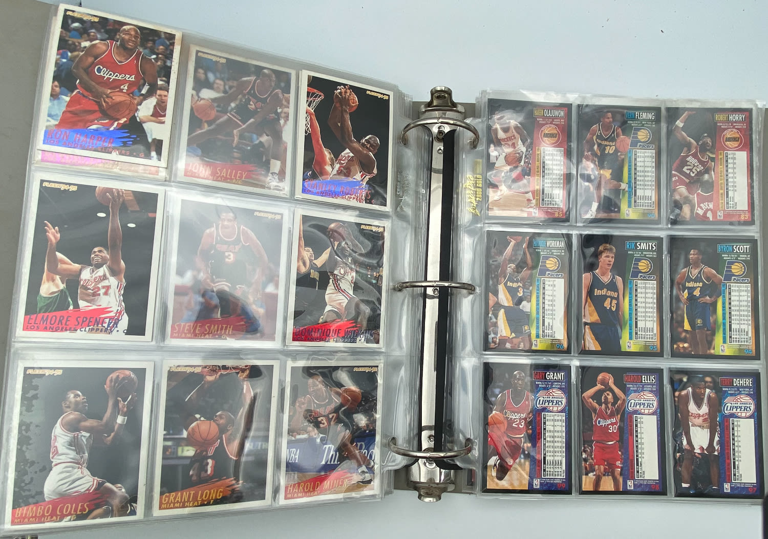 קלפי איסוף - כדורסל - מקבץ קרוב ל-200 קלפי NBA רגילים וגם Topps - לא ממוינים, נמכרים כמו שהתקבלו אצלנו - הזדמנות ... - 1 8