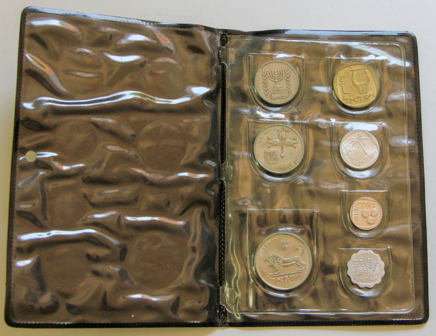 Israel - A pair of private sets from the Lira period. - 1 6