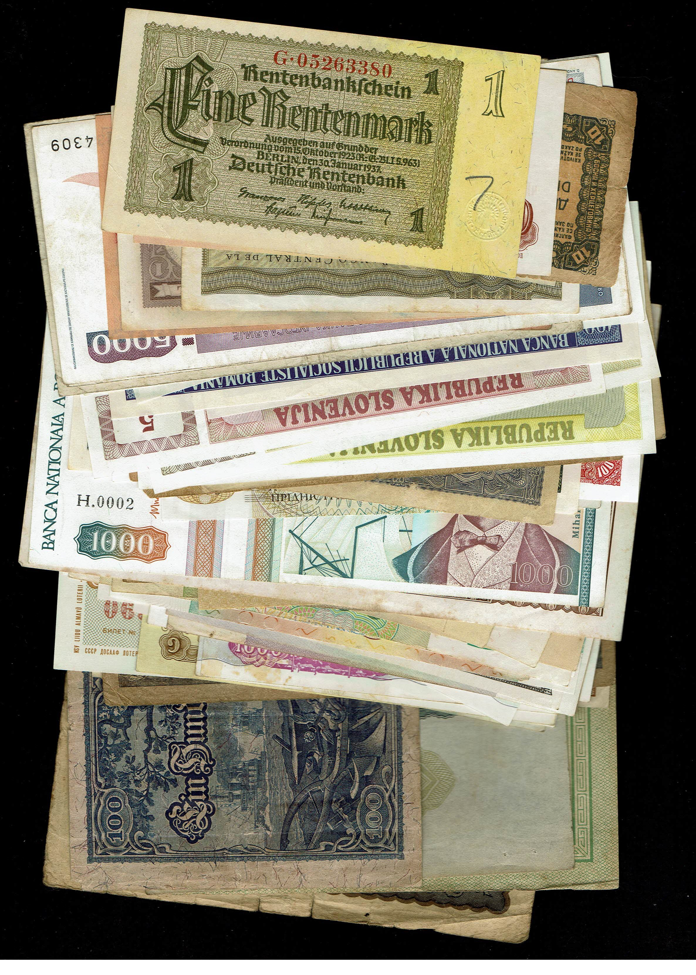 World - Very Large Group of World Banknotes - Various Countries, Years and Conditions - 1 0