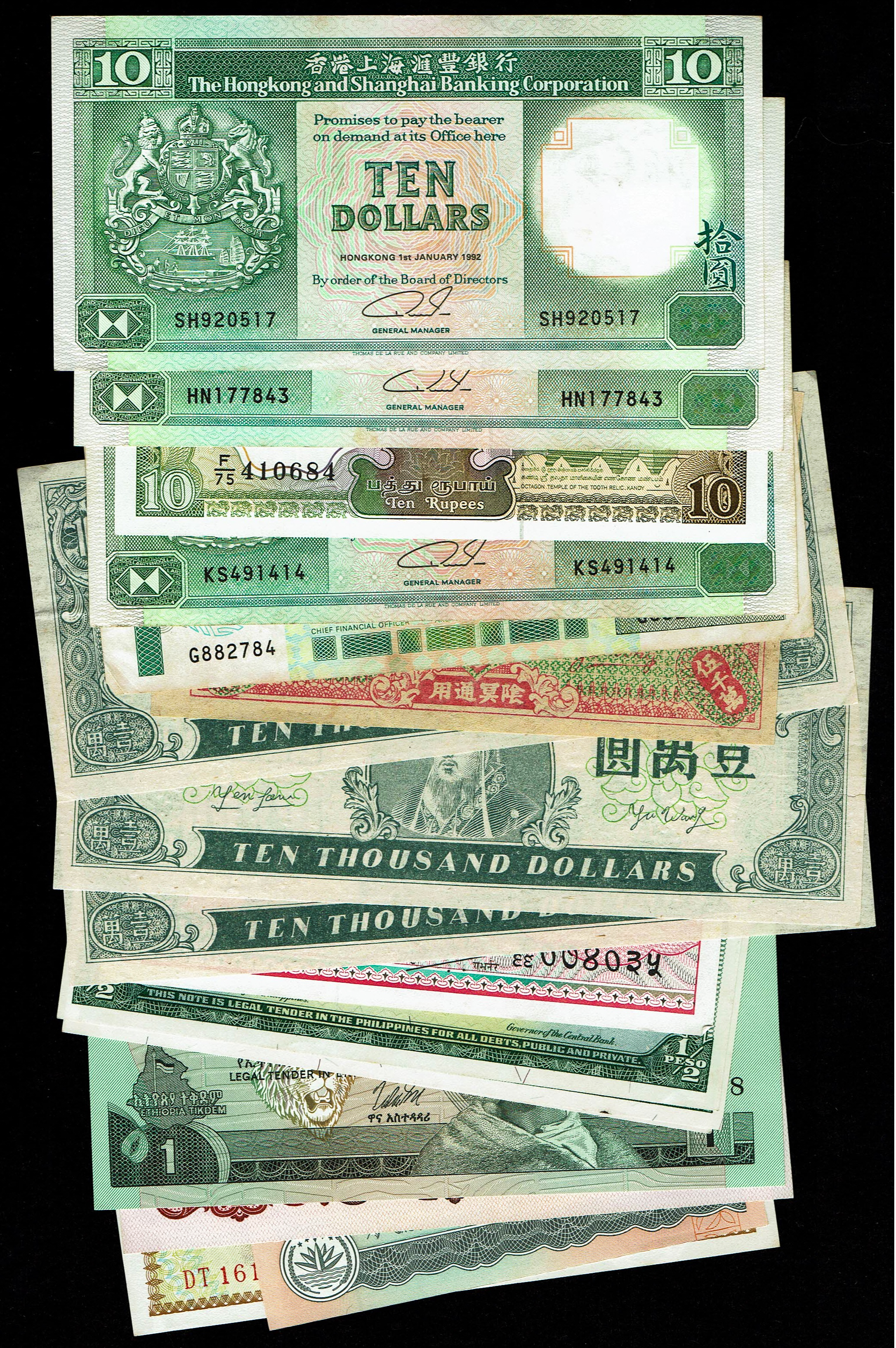 World - Very Large Group of World Banknotes - Various Countries, Years and Conditions - 1 11