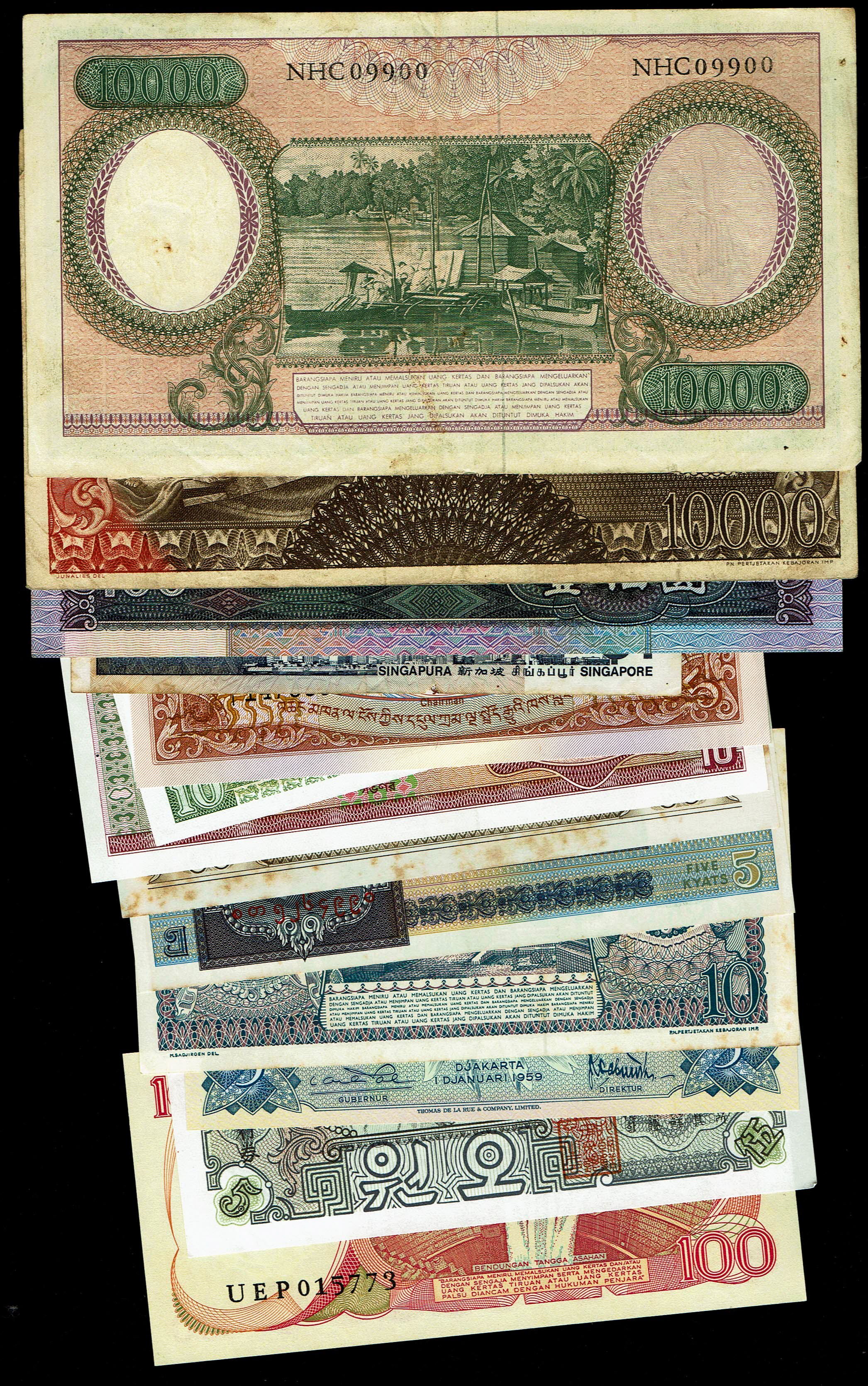 World - Very Large Group of World Banknotes - Various Countries, Years and Conditions - 1 15