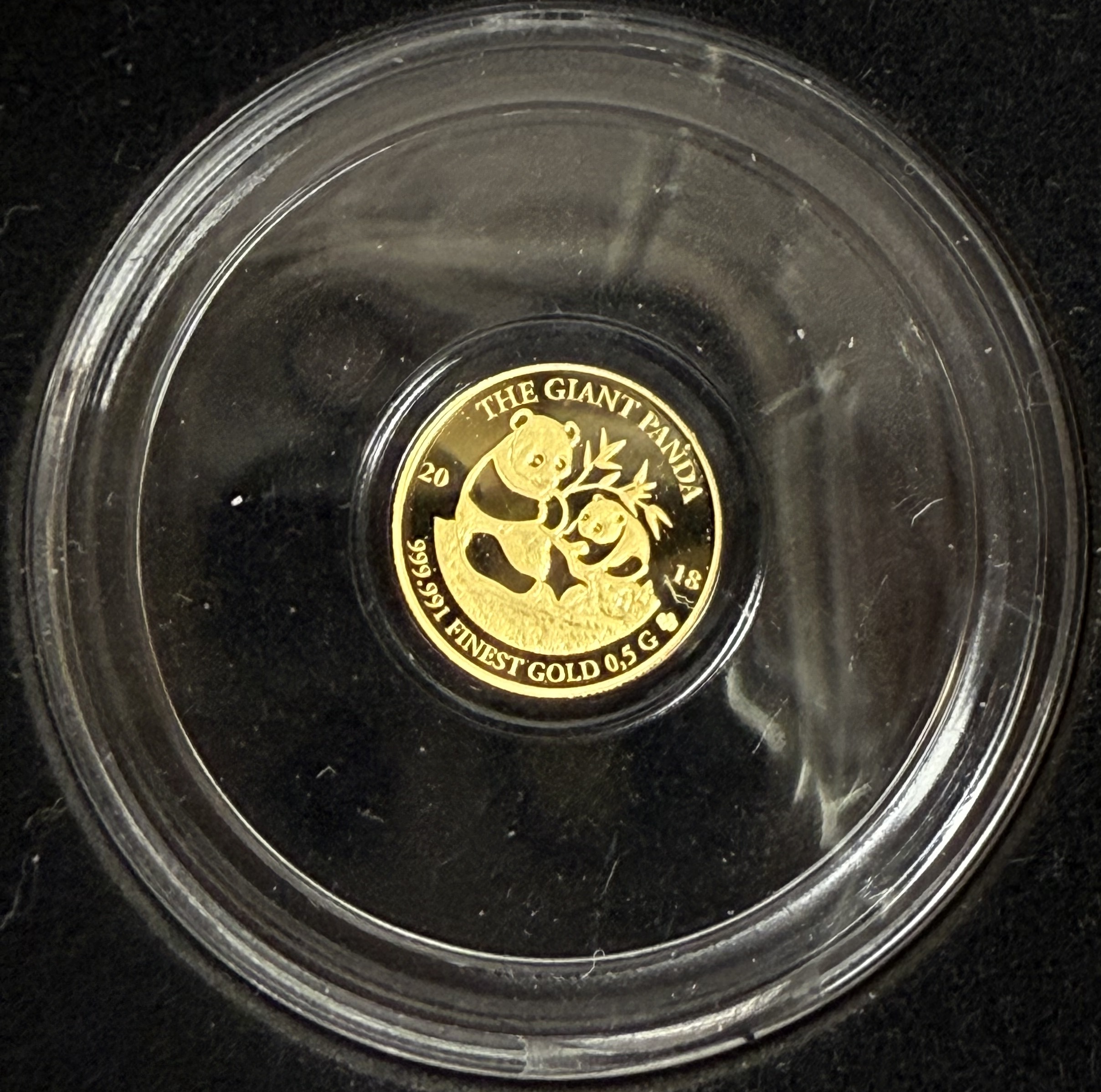 Solomon Islands - Set of 3 Giant Panda Coins 2018 - .999991 Gold, .99999 Silver and .99991 Platinum, 3 Coins x 0.5g ... - 1 3