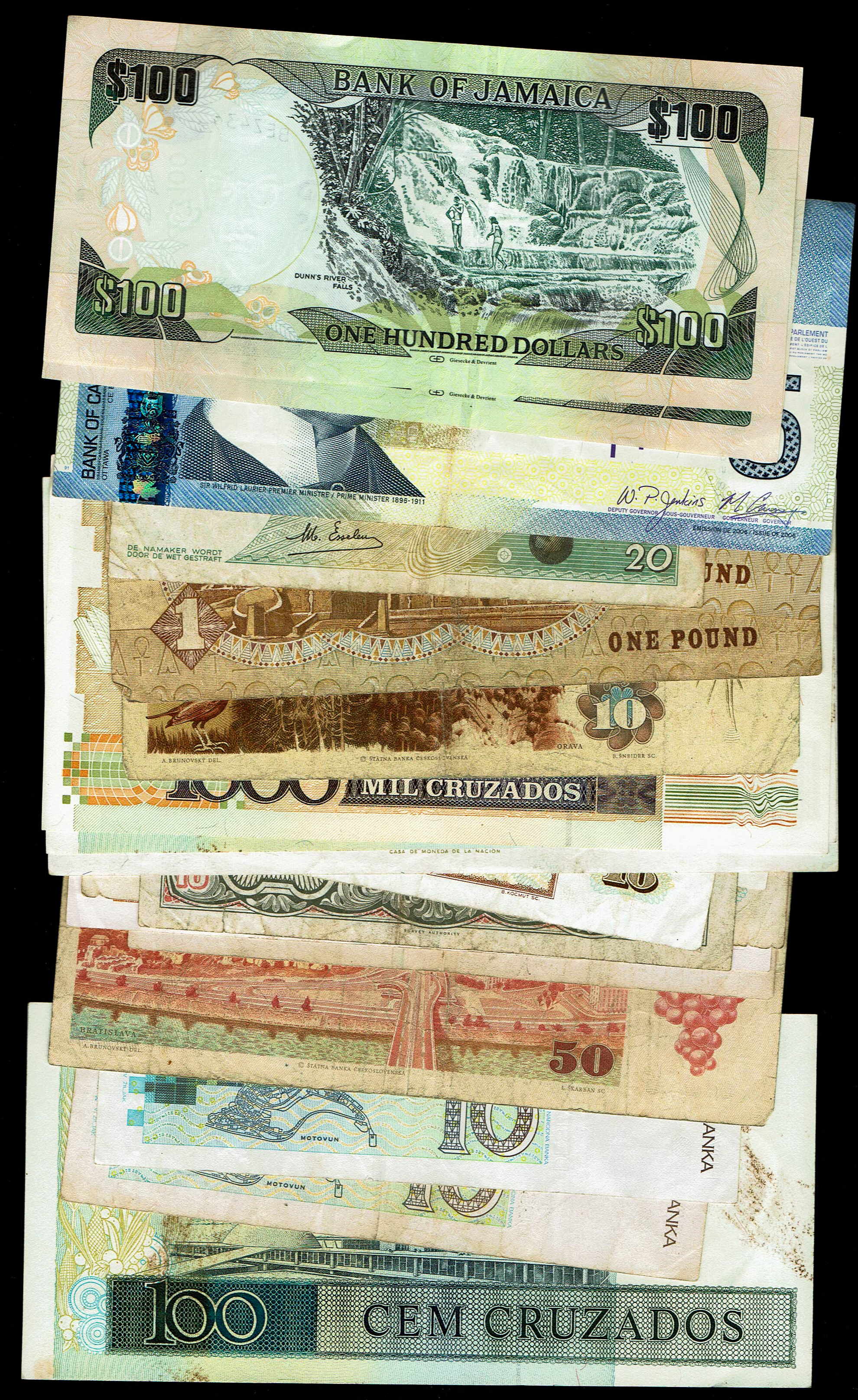 World - A very large collection of banknotes from around the world - different conditions, years and countries - 1 11
